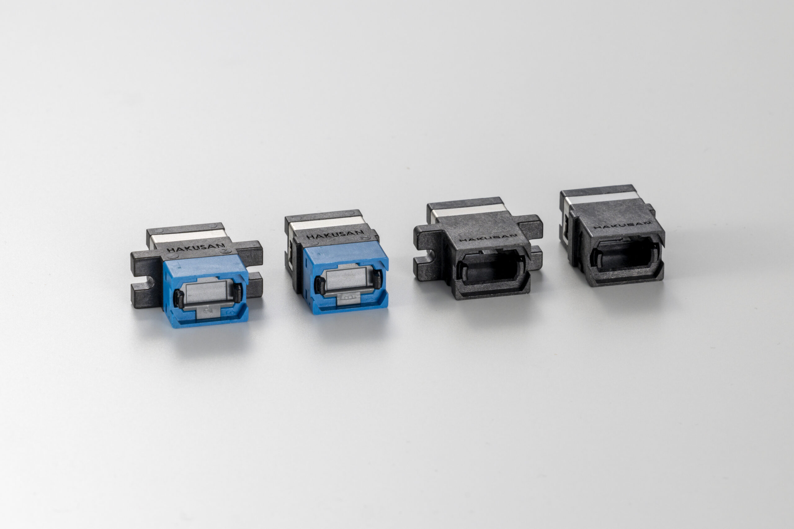 MPO-MPO アダプタ